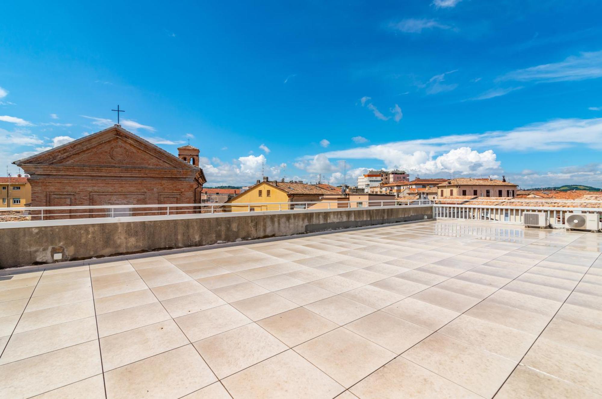 Rossini Apartment In Center Of Pesaro! Exterior photo